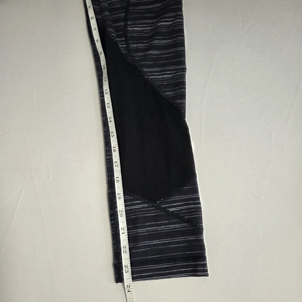 Lululemon Speed Crop Cyber Stripe Size 6 Naval Blue‎ Black Leggings Women
